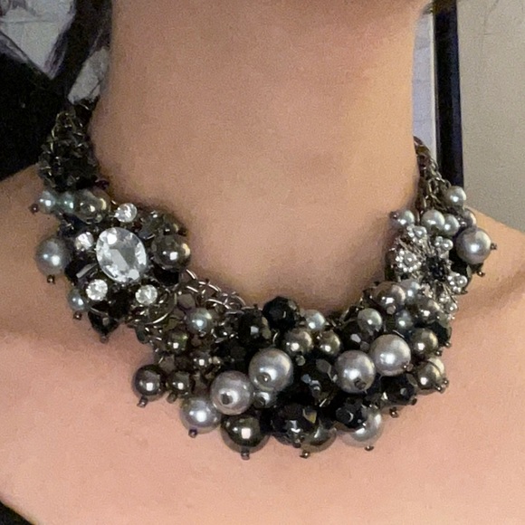 Chunky Woven Pearl & Crystal/ Rhinestone Necklace - Picture 7 of 7